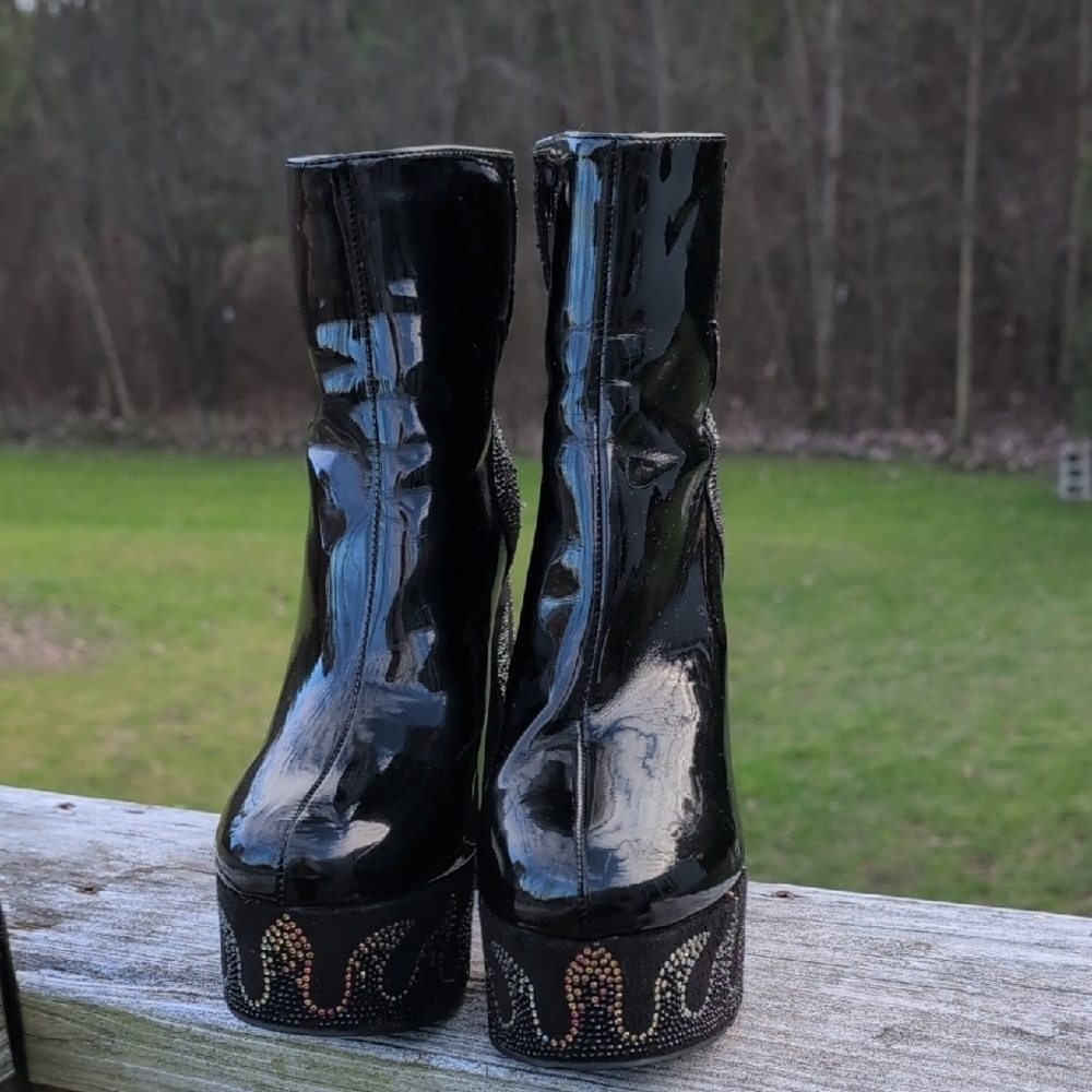 Y2K, Grunge, Azalea Wang Black and Multicolor Flame Platform Boots - Picture 2 of 8